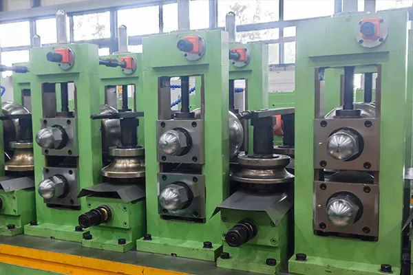 Ligne de soudage laser pour tubes (Laminoirs de tubes et tuyaux)